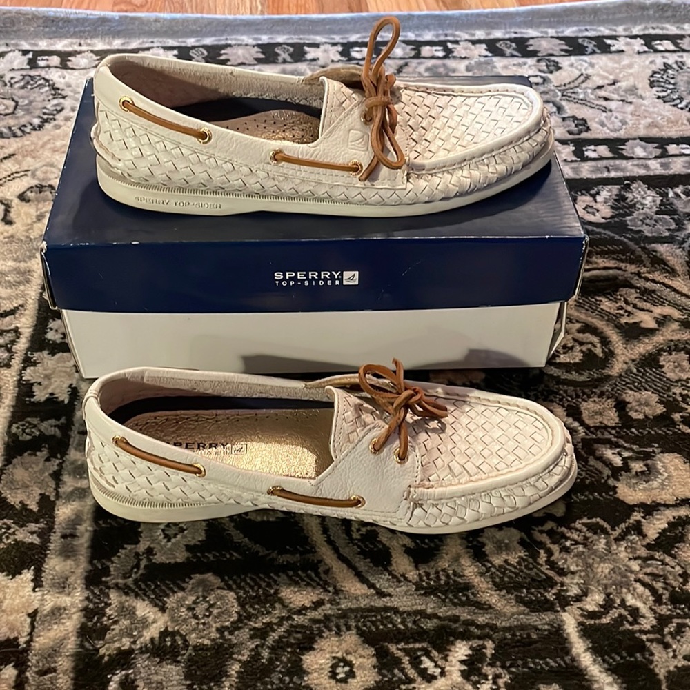 Sperry White Woven Size 11M